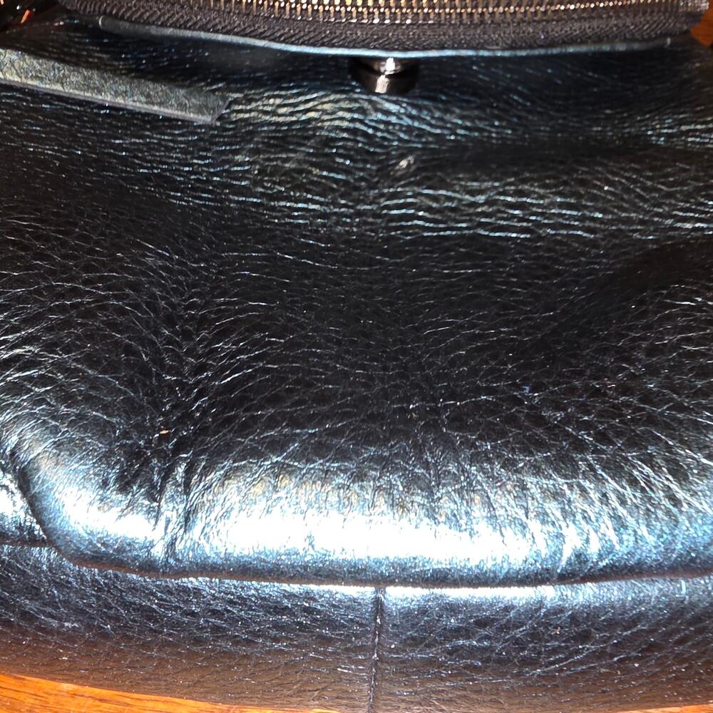 AIMEE KESTENBERG NWT DUAL ENTRY LEATHER CROSSBODY BAG - Picture 2 of 3